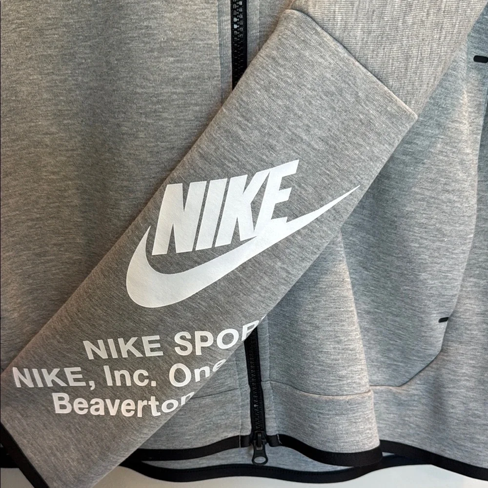 Nike Men’s Gray Tech Fleece Full-Zip Hoodie, Size M - Picture 3 of 8